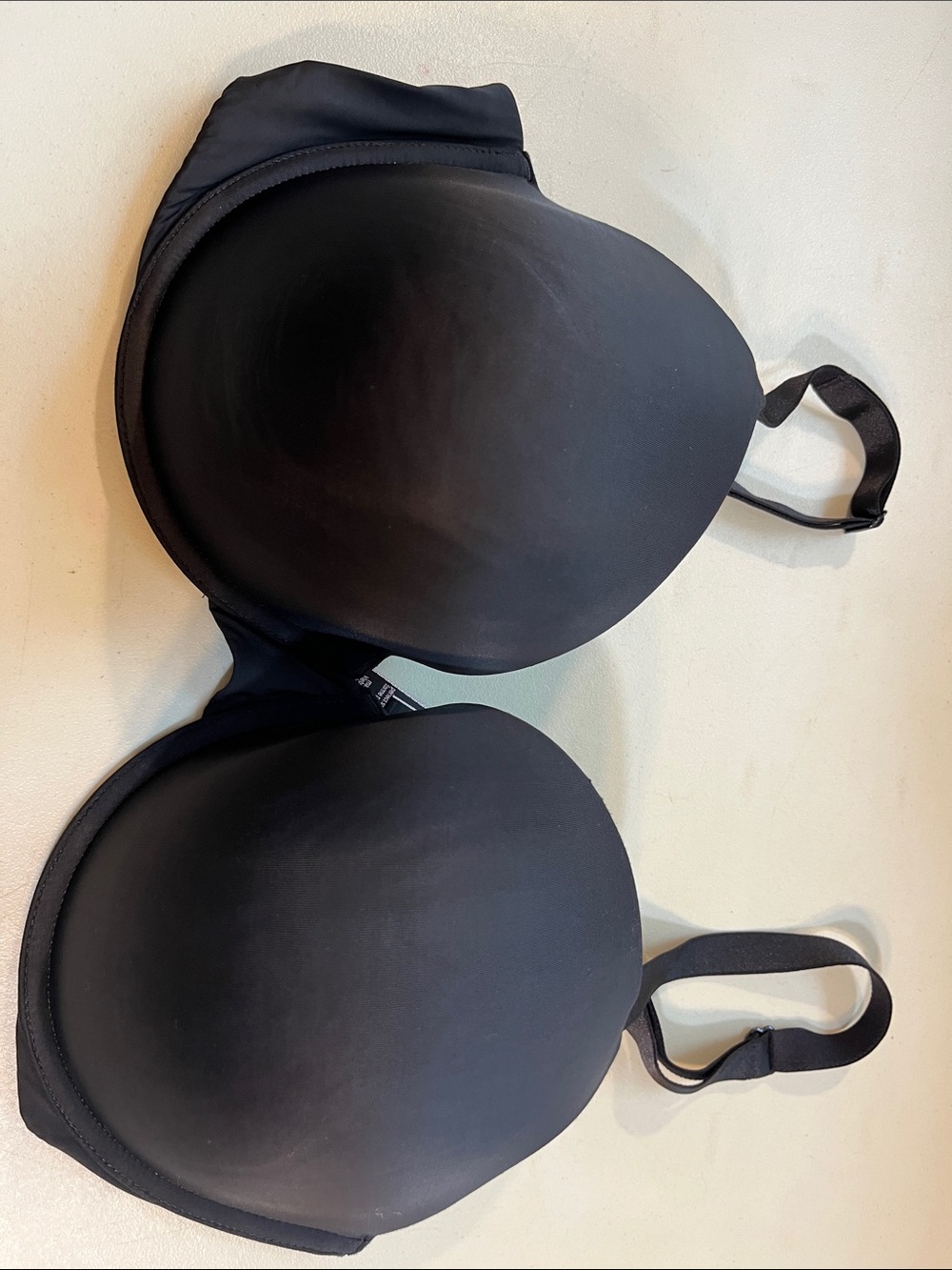 Victoria's Secret Smooth Black T-Shirt Bra